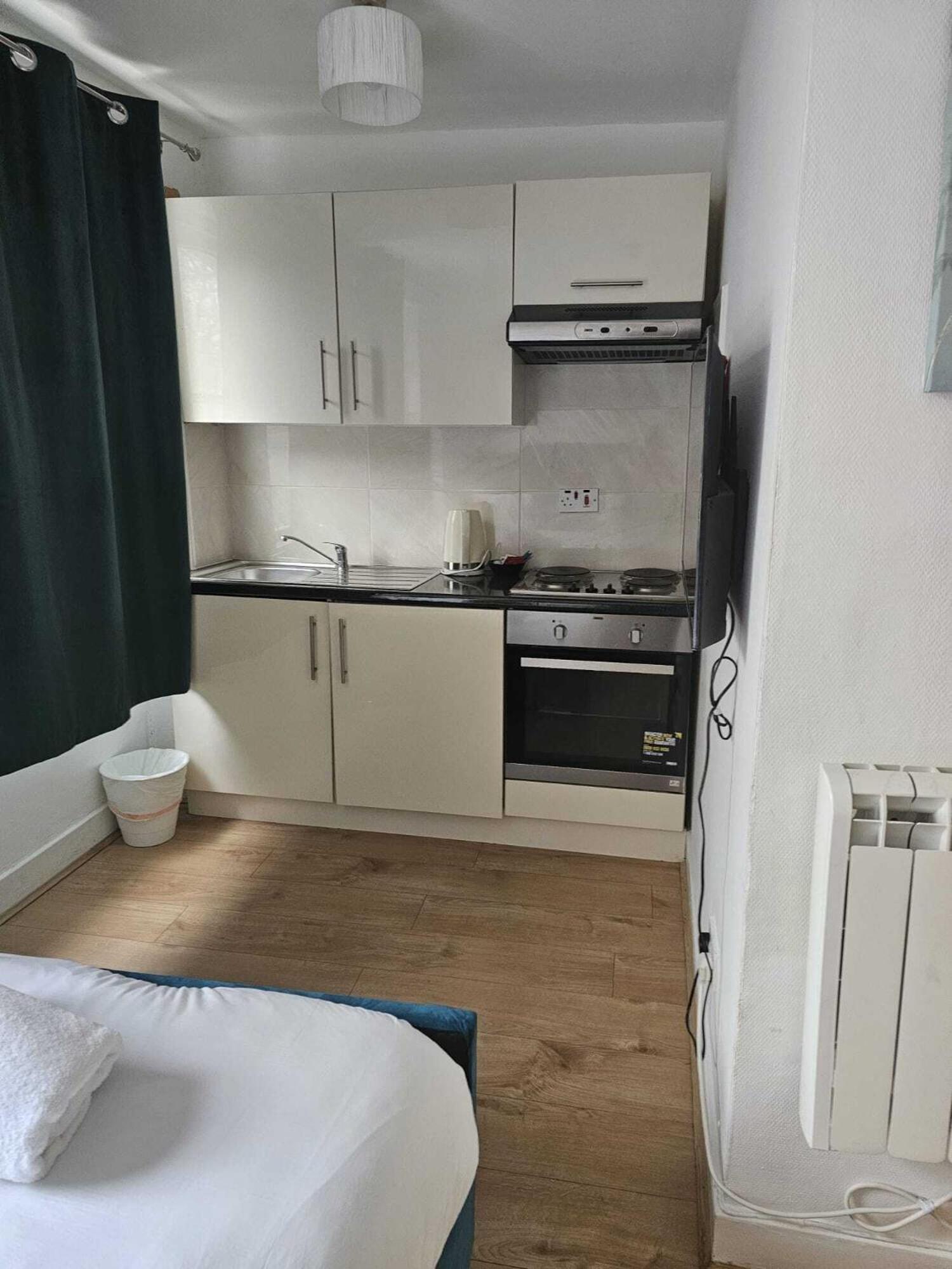 The Chapter- Knightsbridge Suites Londen Kamer foto