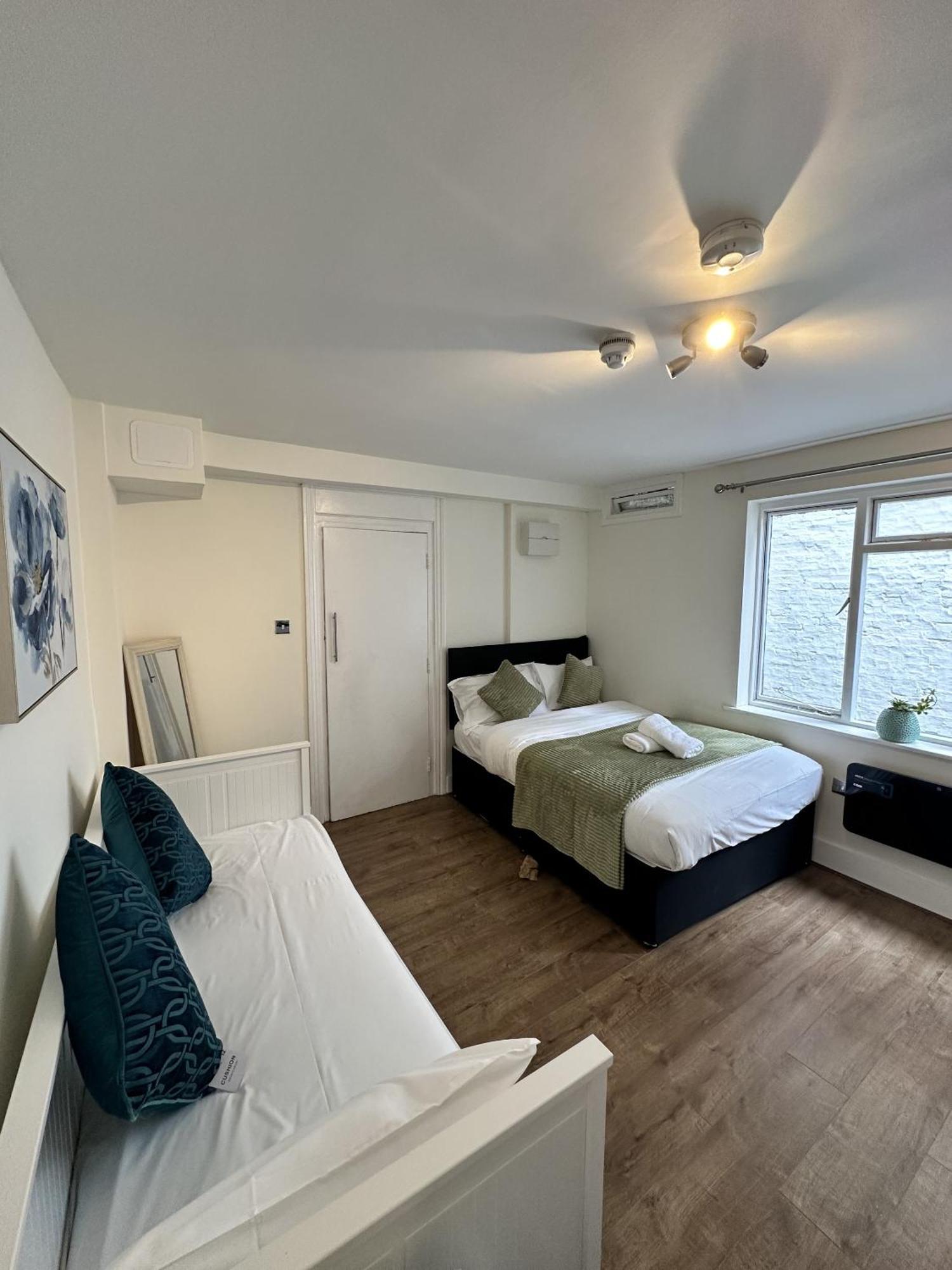 The Chapter- Knightsbridge Suites Londen Buitenkant foto